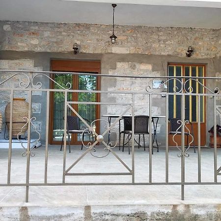 Traditional House Alepis In Areopolis Bagian luar foto