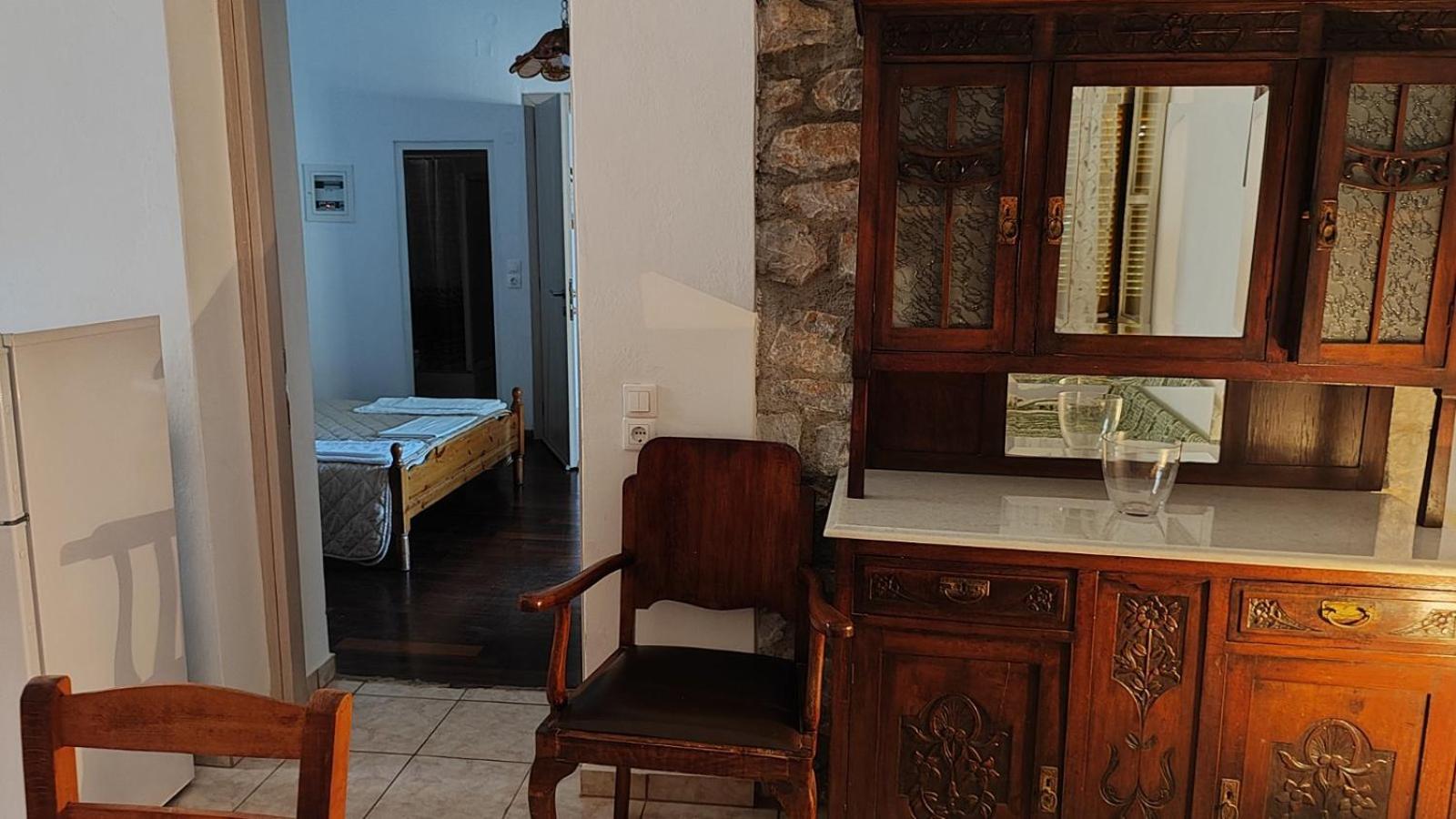 Traditional House Alepis In Areopolis Bagian luar foto